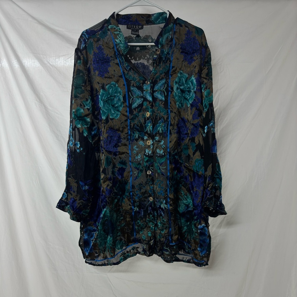NEW Sheer Floral Button-Up Blouse SIZE 1X